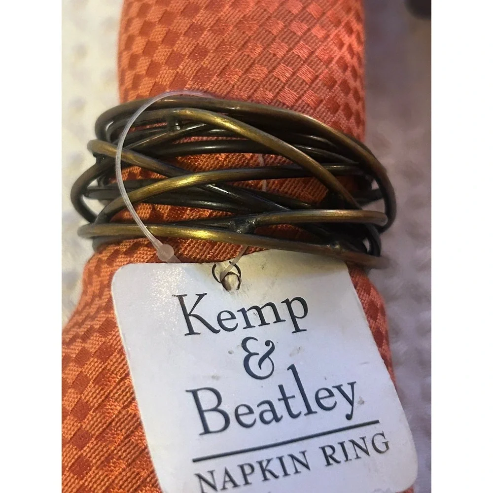Kemp & Beatley Twisted Wire NEW - Brass Napkin Rings Set Of 2 Plus Cloth Napkins